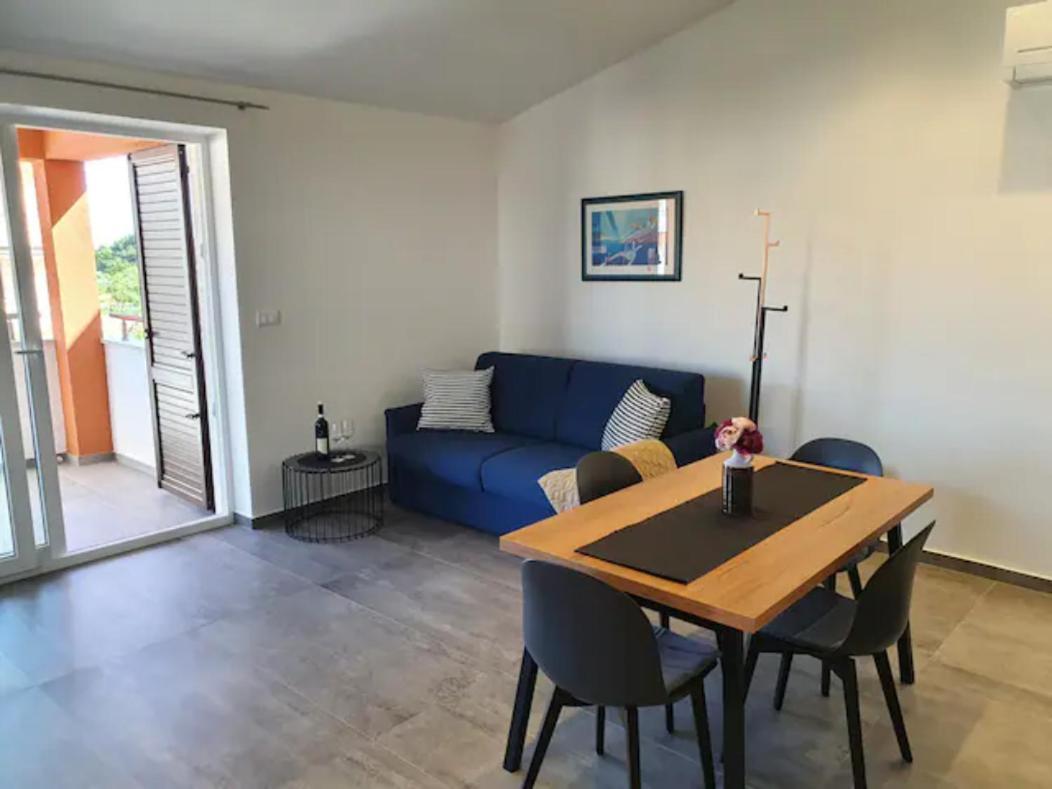 Modern Apartment Ana Premantura Exterior foto
